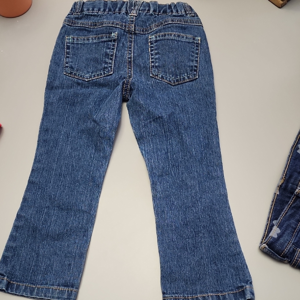 Old Navy Kids Jeans and Shorts with Star and Butterfly Designs - Picture 5 of 8